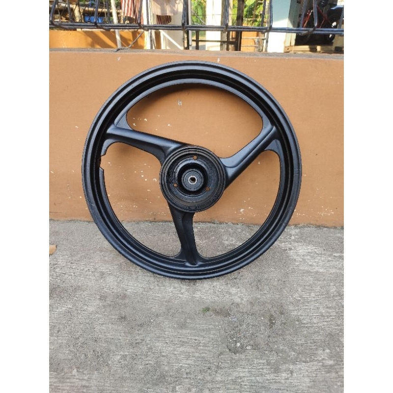 velg resing belakang yamaha f1zr  fis r