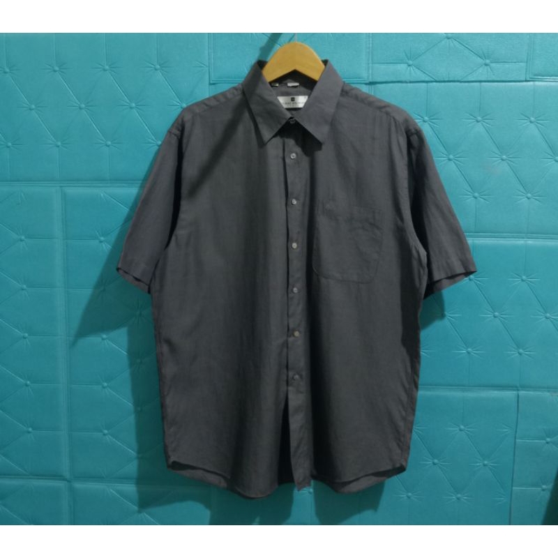 Kemeja Pierre Balmain