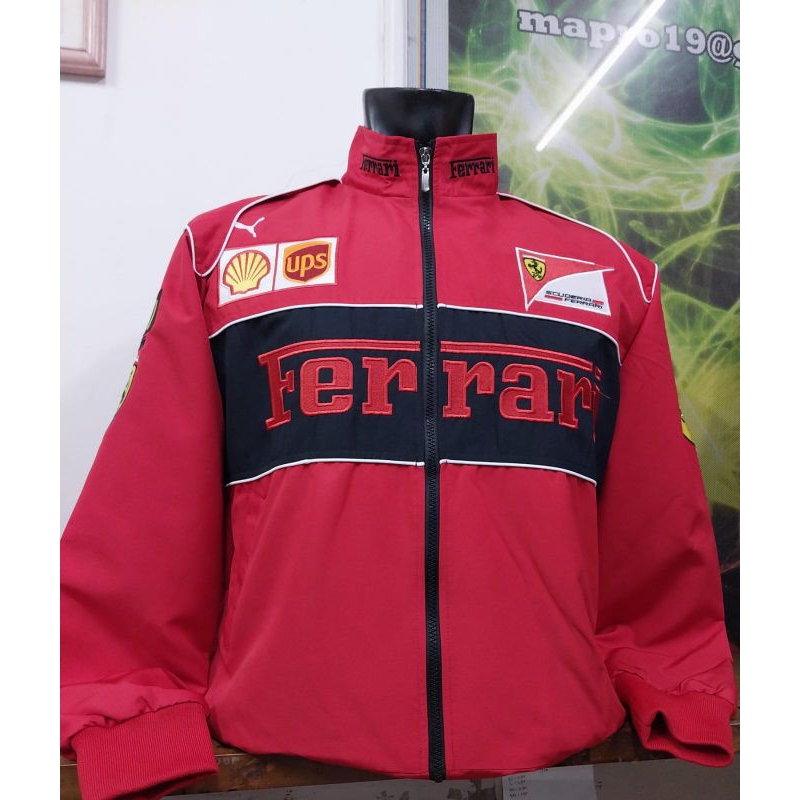 Jaket Merah Ferrari