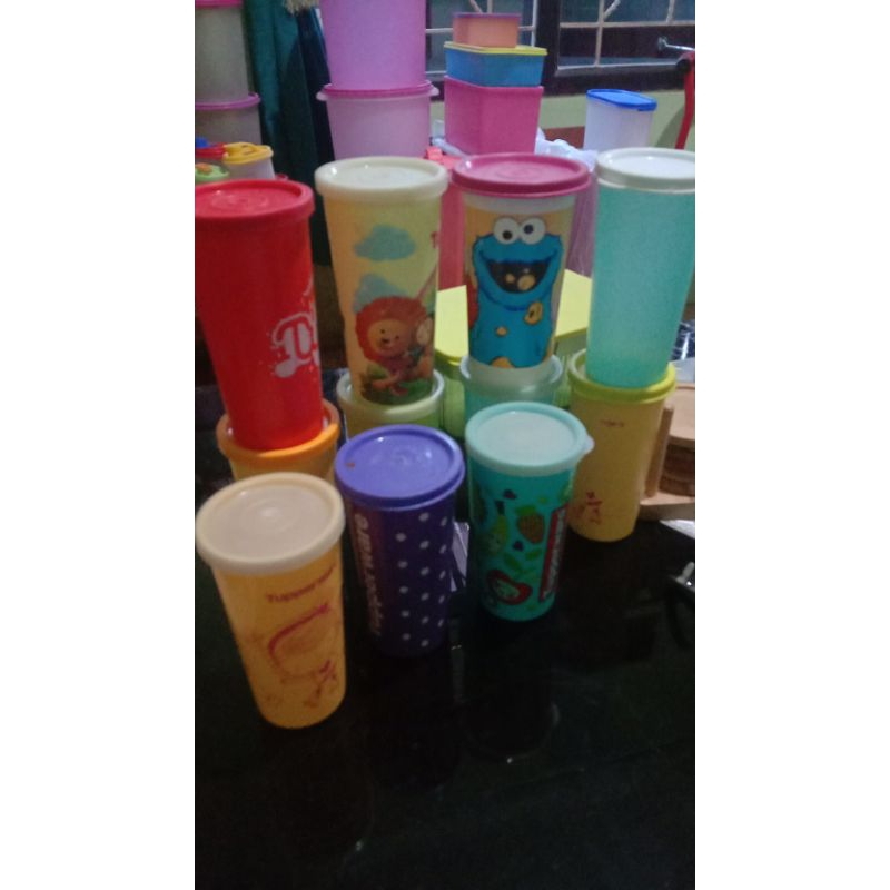 tumbler tupperware second