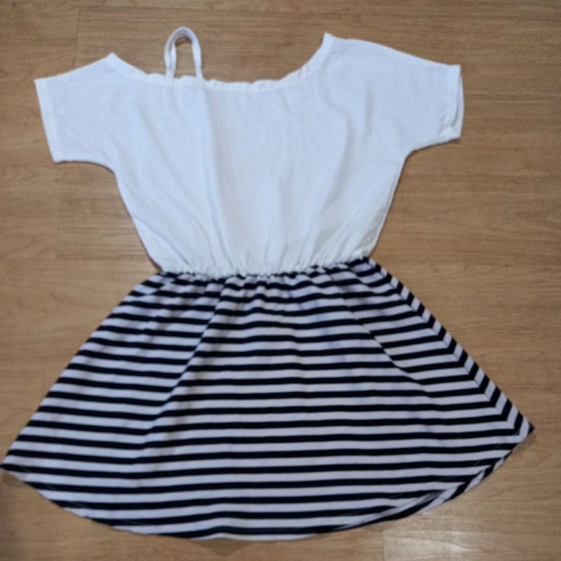 dress mini hitam putih preloved