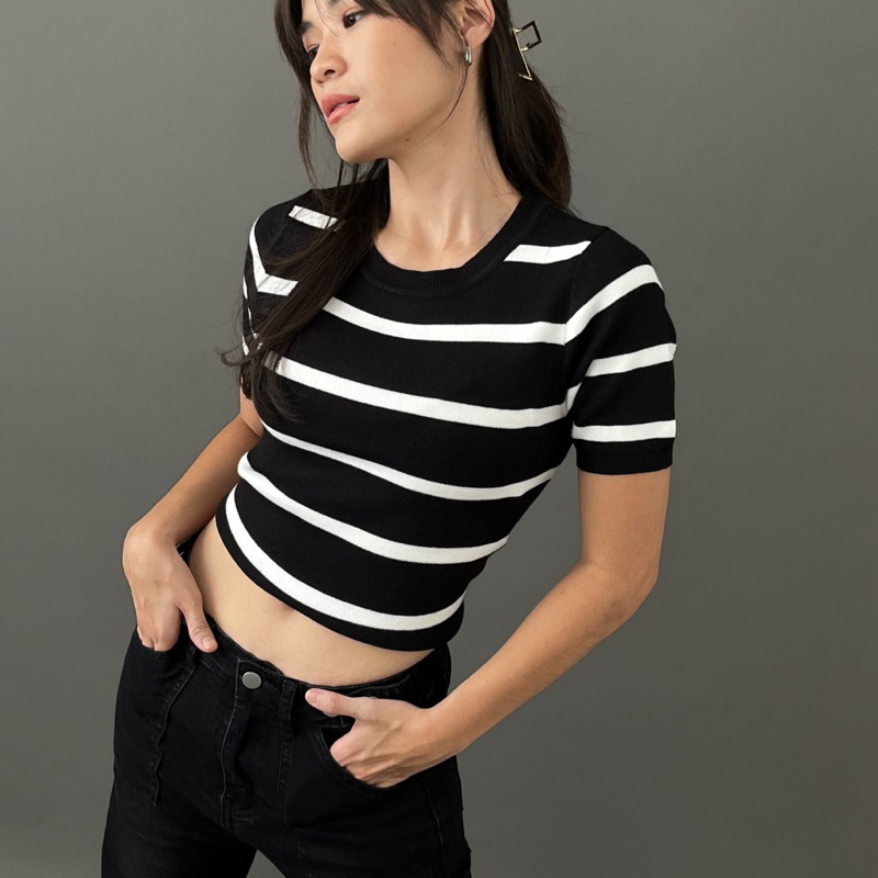 ARIEL - Atasan Pendek Knit / Knit Premium / Atasan Wanita Tangan Pendek
