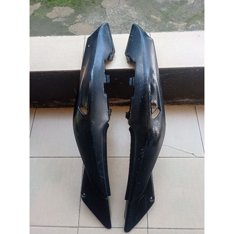 cover body belakang kanan kiri ninja rr 150 old second original