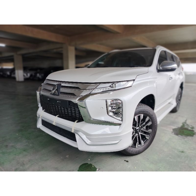 Bodykit pajero OEM facelift