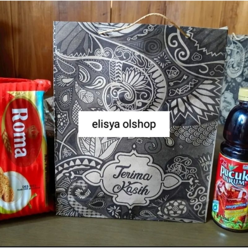 

￼PROMO MURAH !!! 50PCS PAPER BAG MOTIF BATIK TALI BESAR DAN KUAT UK 27cmx21cmx6cm