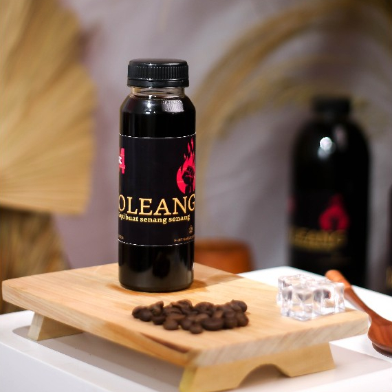 

kopi moktail Koleang 250ml Espresso plus sirup rasa anggur Hijau shaker aroma wangi Abah Kujang sari