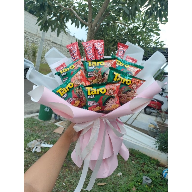 

Bucket Bouquet Snack Murah Hadiah Lamaran Tunangan Ulang Tahun Wisuda