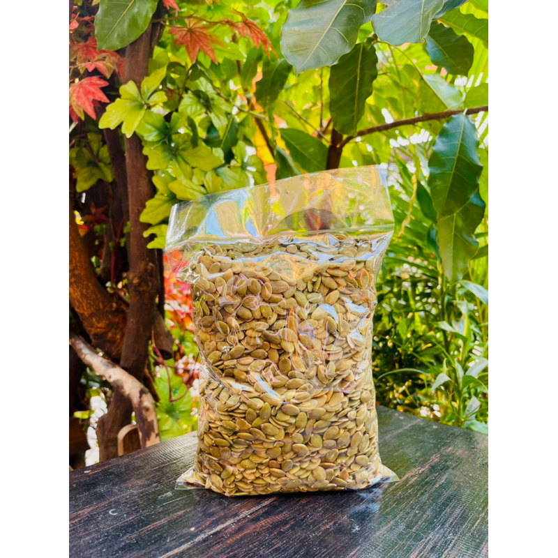

KUACI KUPAS MENTAH BIJI LABU 1 KG / PUMKIN SEEDS