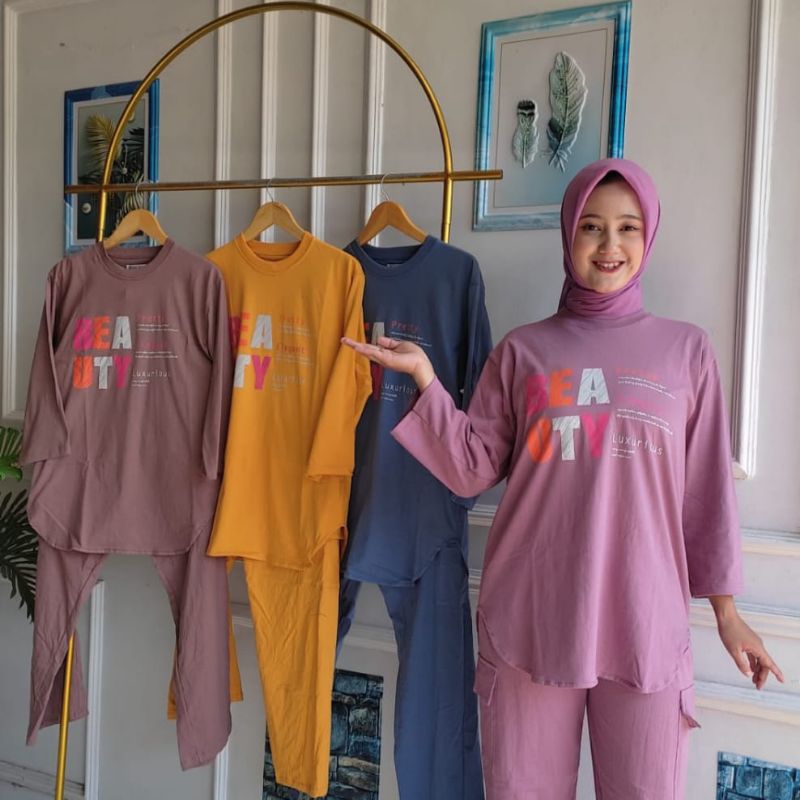 One Set Setelan Kaos Catton Wanita Kekinian Viral