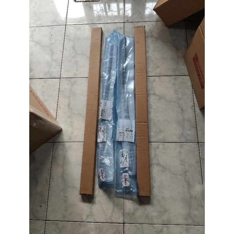 pelipit karet kaca pintu dalam avanza xenia 2012 2013 2014 2015 ori