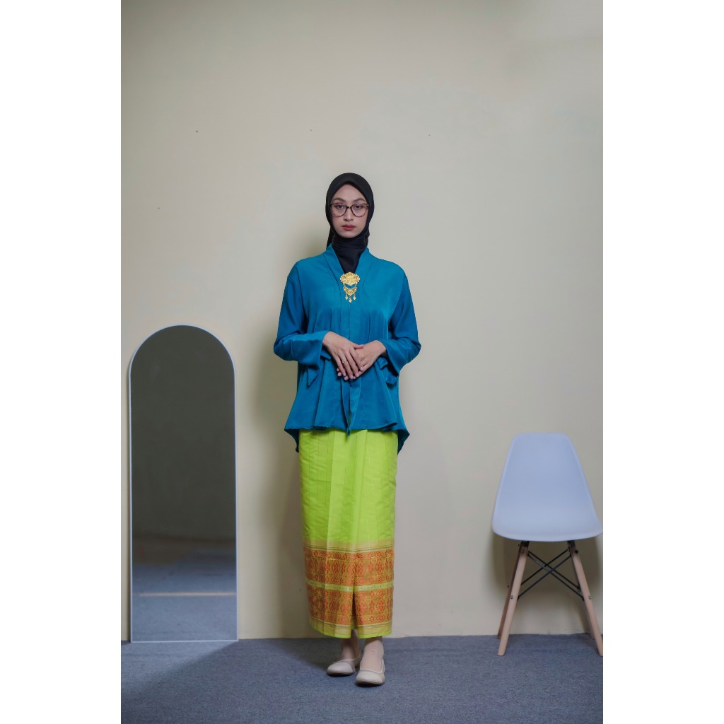 AURORA SELENDANG - SETELAN KEBAYA ENCIM POLOS MODERN - BLOUSE AMALIA - KEBAYA KEKINIAN - AURORA - FA