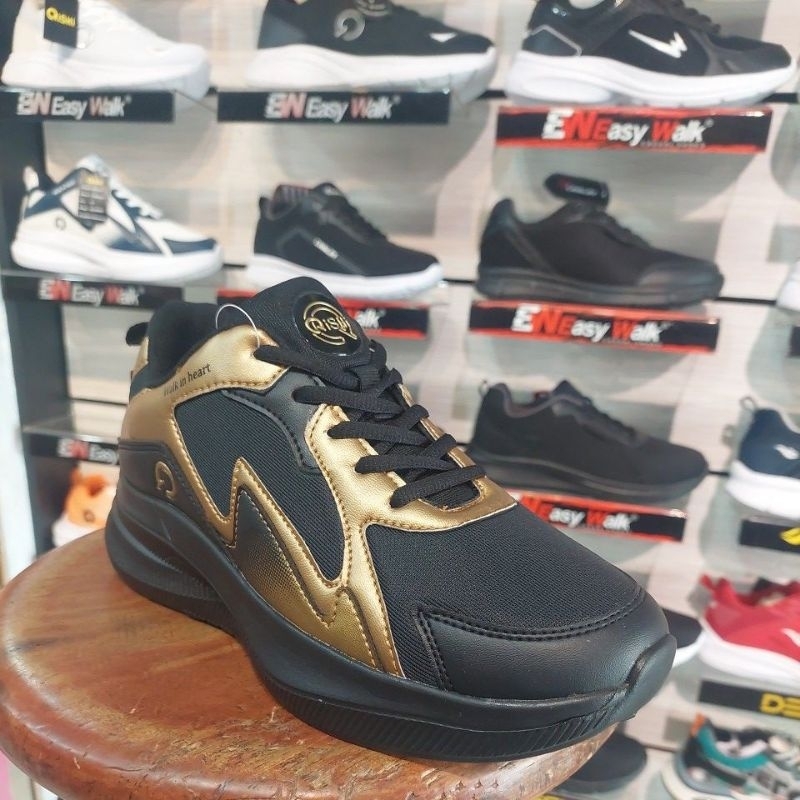Qishi Sepatu Pria Dewasa