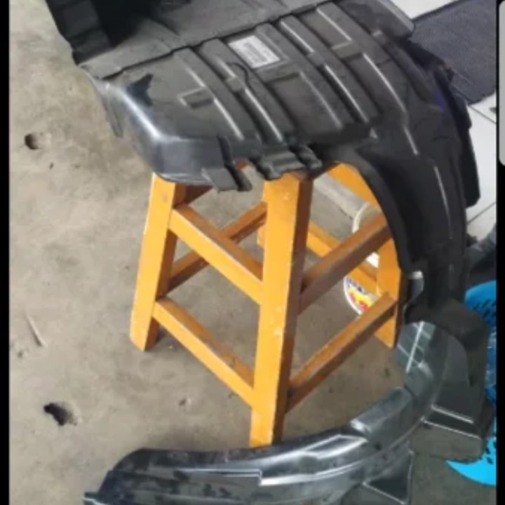 Liner Fender/Spakbor Depan Kiri / Kanan Avanza Tipe S 53805-BZ020 53806-BZ020 original