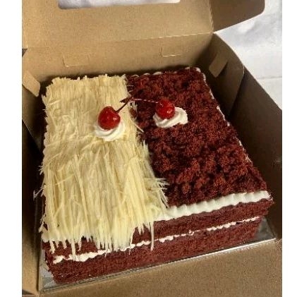 

cake Redvelvet 20x20cm kue ulang tahun happy birthday