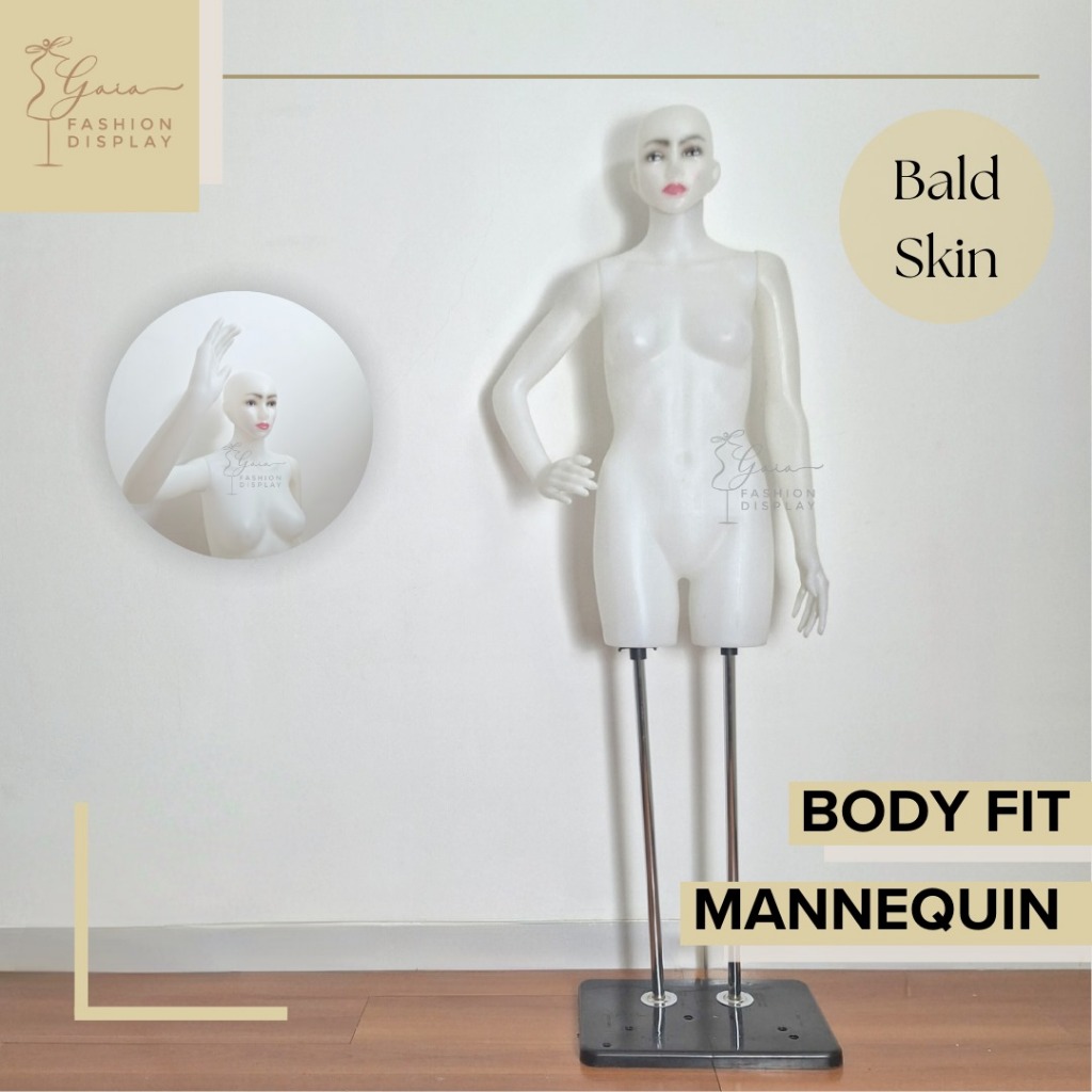 Manekin Wanita Full Body dengan Wajah Makeup dan Tiang