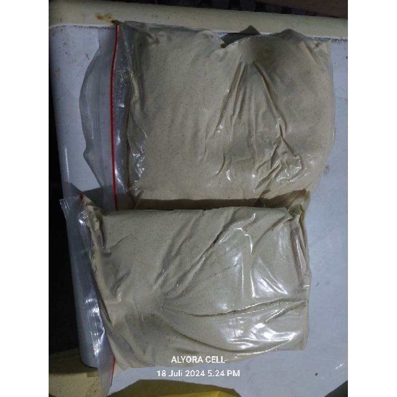 

Susu Anak Kambing Etawa Bergizi