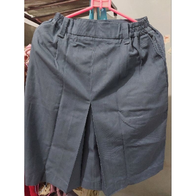 Preloved rok sma pendek