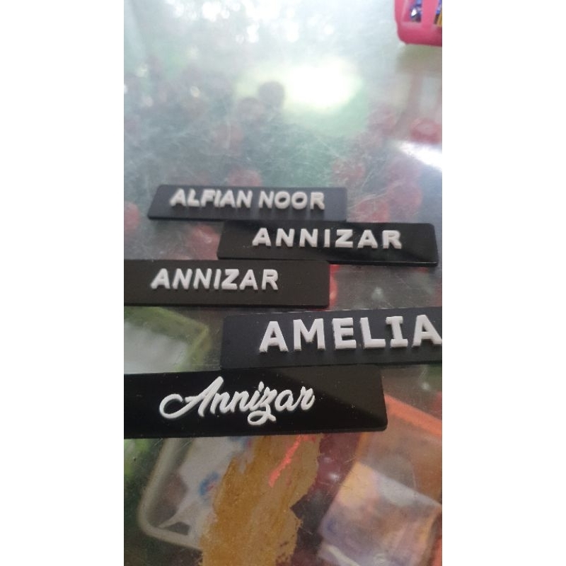

BARUUUU...spesial!!! Nama Dada / name tag TIMBUL bahan akrilik promo minggu ini...