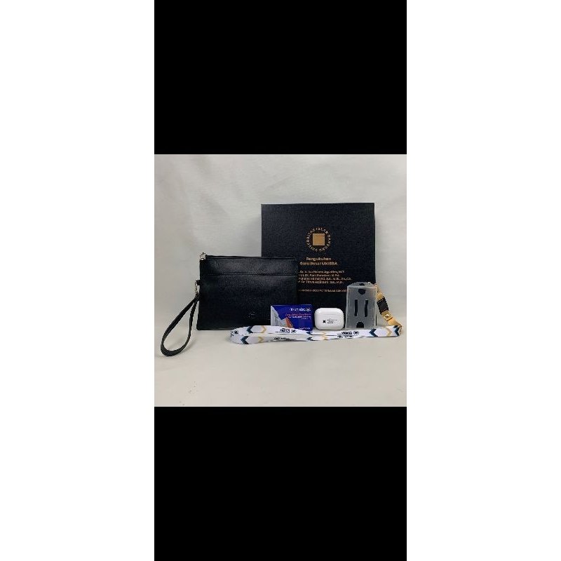 

Hampers Gift Box Souvernir Kits Hadiah Box Ulang Tahun Anniversary