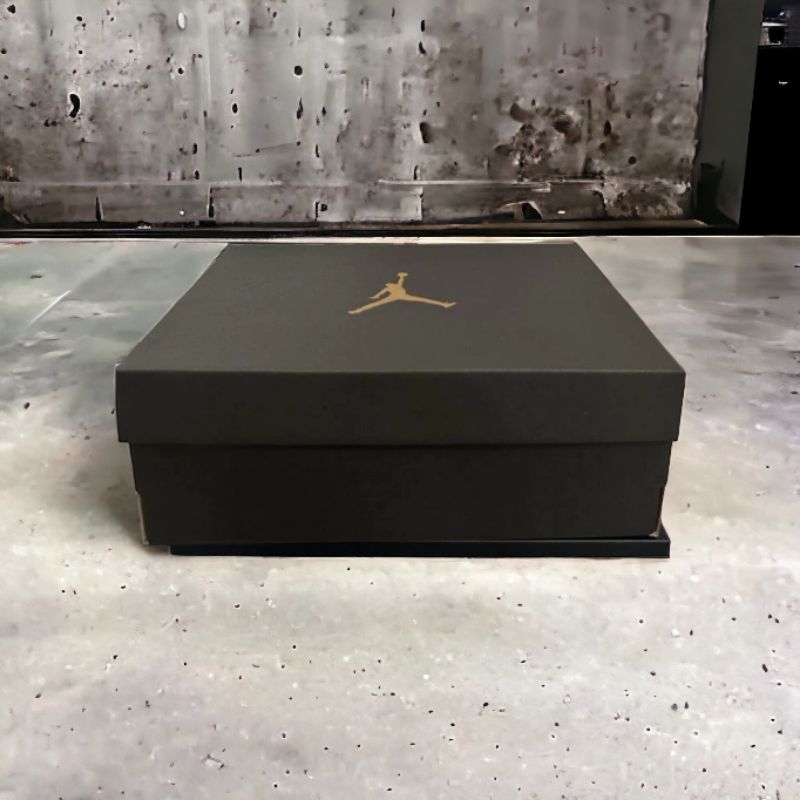 BOX SEPATU JORDAN GOLD PREMIUM