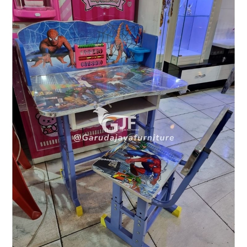 MEJA BELAJAR ANAK GAMBAR SPIDERMAN RANGKA BESI BISA DIATUR TINGGI RENDAH / MEJA BELAJAR ANAK PAUD AN