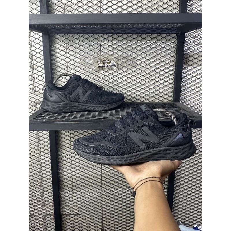 New balance Freshfoam Tempo Black Size 44