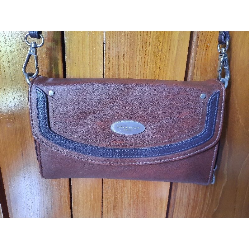 Dompet slempang sophie martin preloved