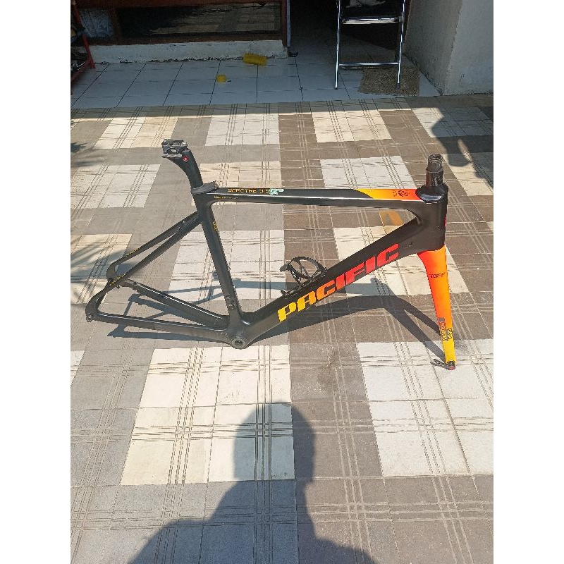 frameset pacific spectre size 51 full carbon