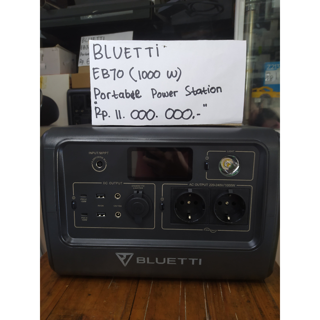 BLUETTI EB70 Portable Power Station 1000W / 716Wh