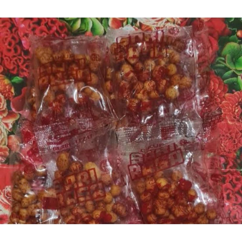 

Pilus | Pilus Cikur Pedas | Sari Rasa Cikur Pedas 1 Ball isi 50 pcs| Makanan ringan