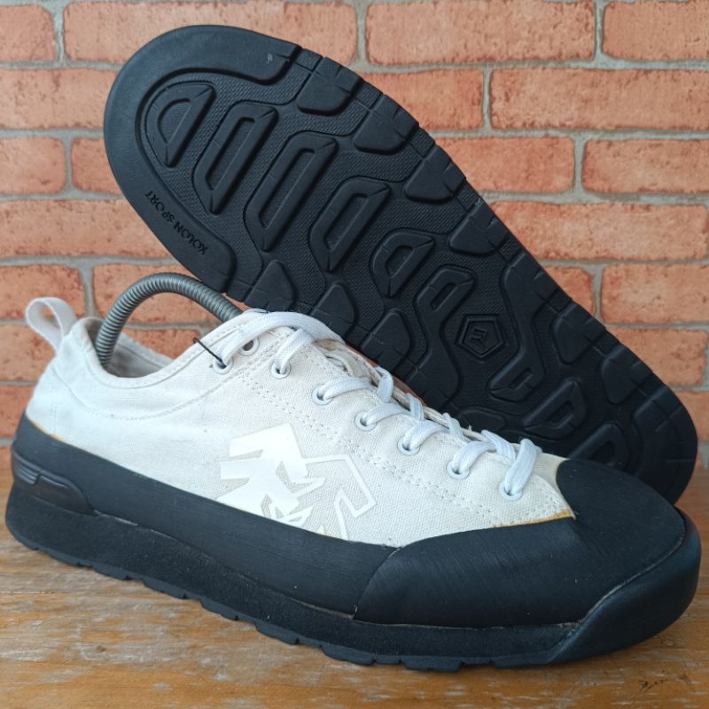 Sepatu Outdoor Casual Kolon Sport Size 42