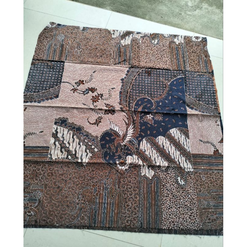 Batik Tulis Sutra Tuis Warna Sogan Warna Biru Warna Kalem Berpola untuk Bahan Kemeja Batik Pria