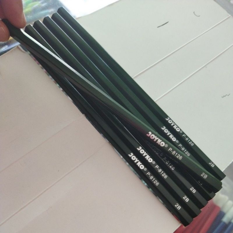 

Pensil Joyko P-8126 2B