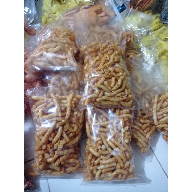 

krupuk gurilem bawang pedas