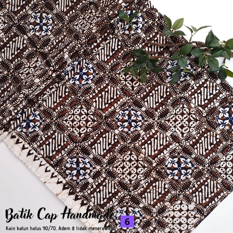 kain batik coklat tua