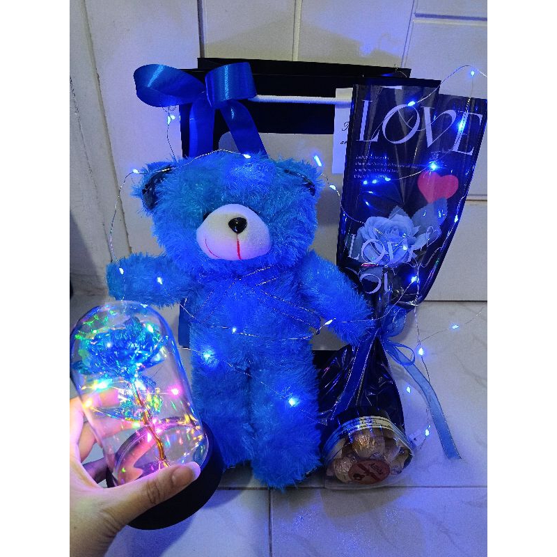 

KADO ULTAH / KADO ANNIVERSARY / HAMPERS / KADO VALENTINE / BONEKA / BLOOMS / BUNGA / BUKET / GIFT CEWE / KADO WISUDA