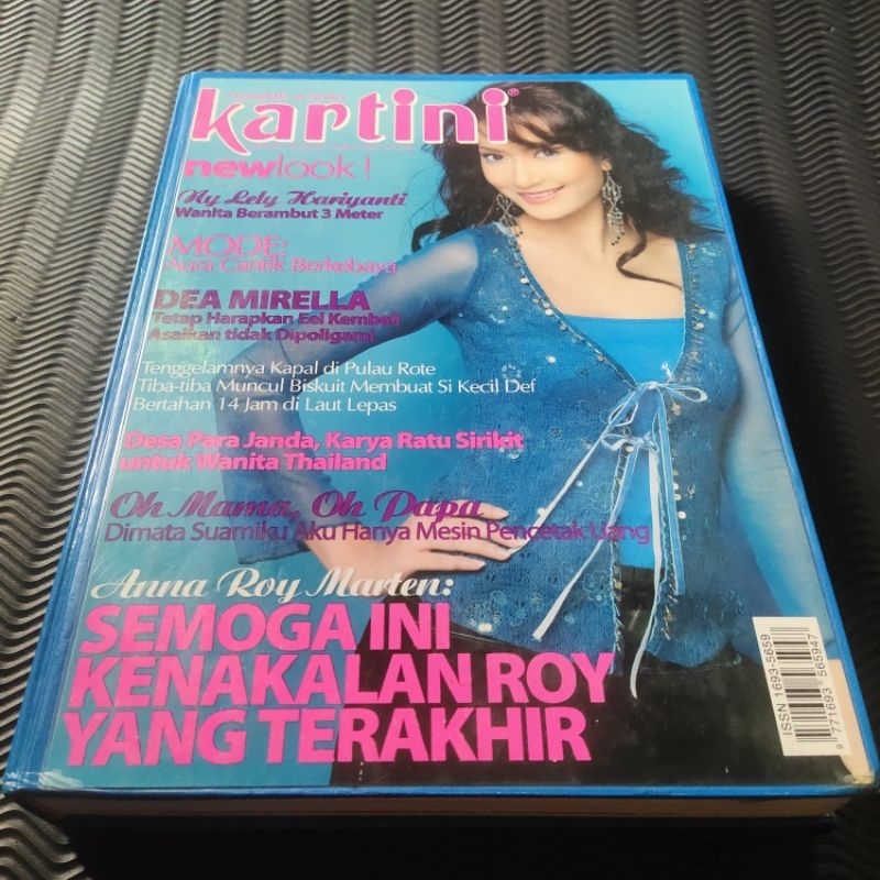 Majalah Bundel Kartini Cover Dea Mirella 2006