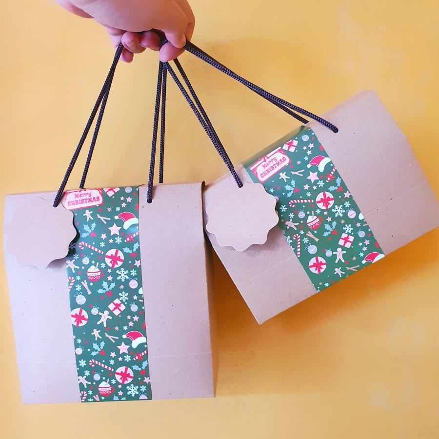 

15pcs Gable Box & Sleeve Natal " Varian Ukuran " - Gable Box M Cokelat Motif Hijau