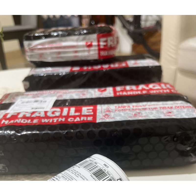 

SAFETY PACKAGING (untuk pengriman cookies ke luar kota)