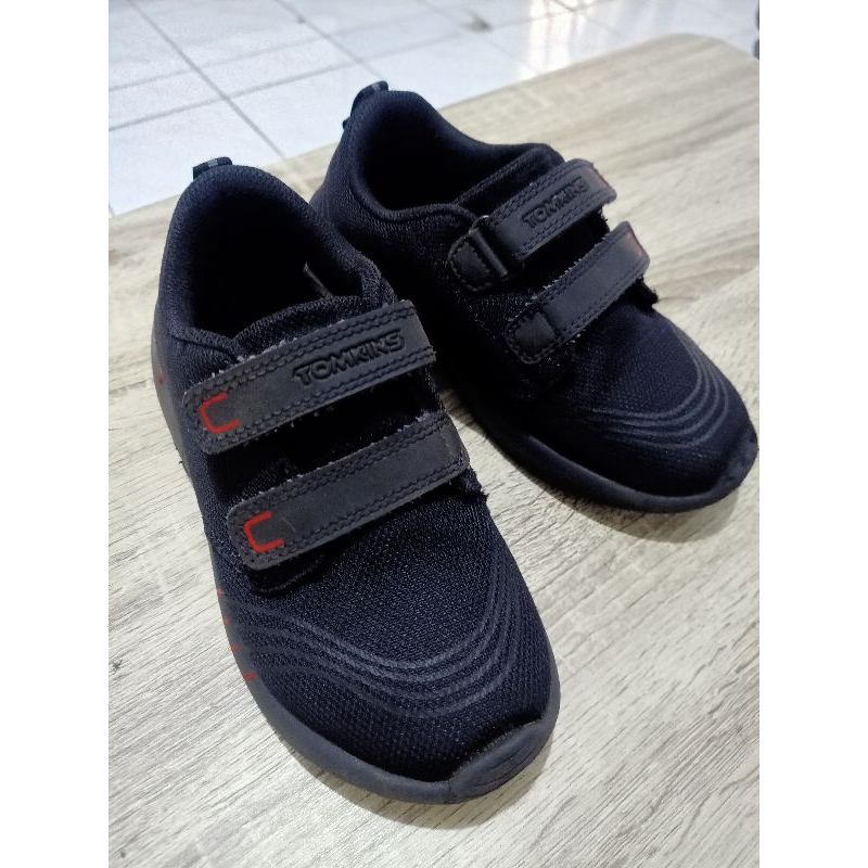 Sepatu anak Tomkins (Preloved)