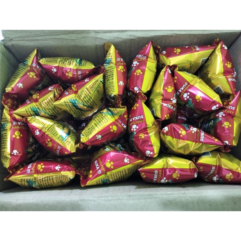 

Komo 1 karton isi 4 renceng 40 pcs 1