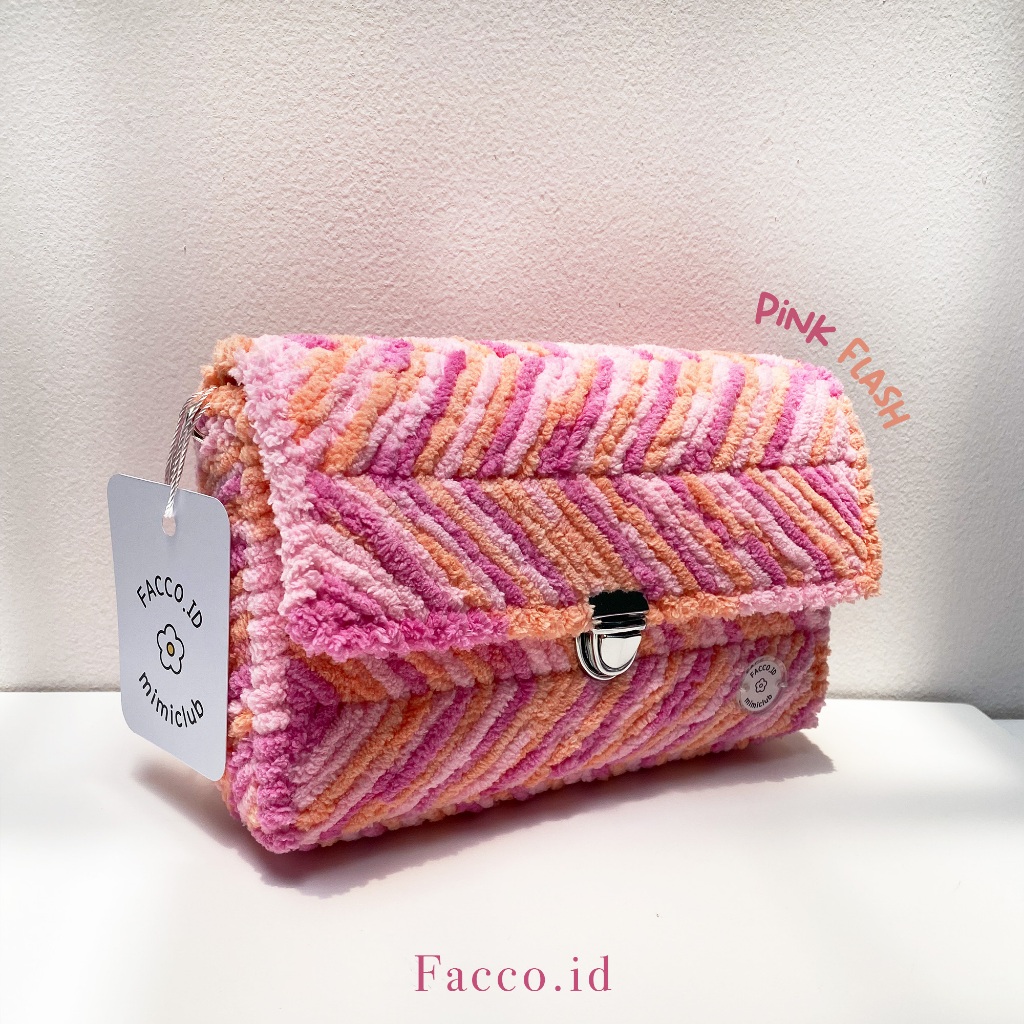 Chloe Fluffy Clutch MARSHMELLOW / Crochet Bag / Tas Rajut / Tas Pesta Wanita / Clucth Pesta Wanita /