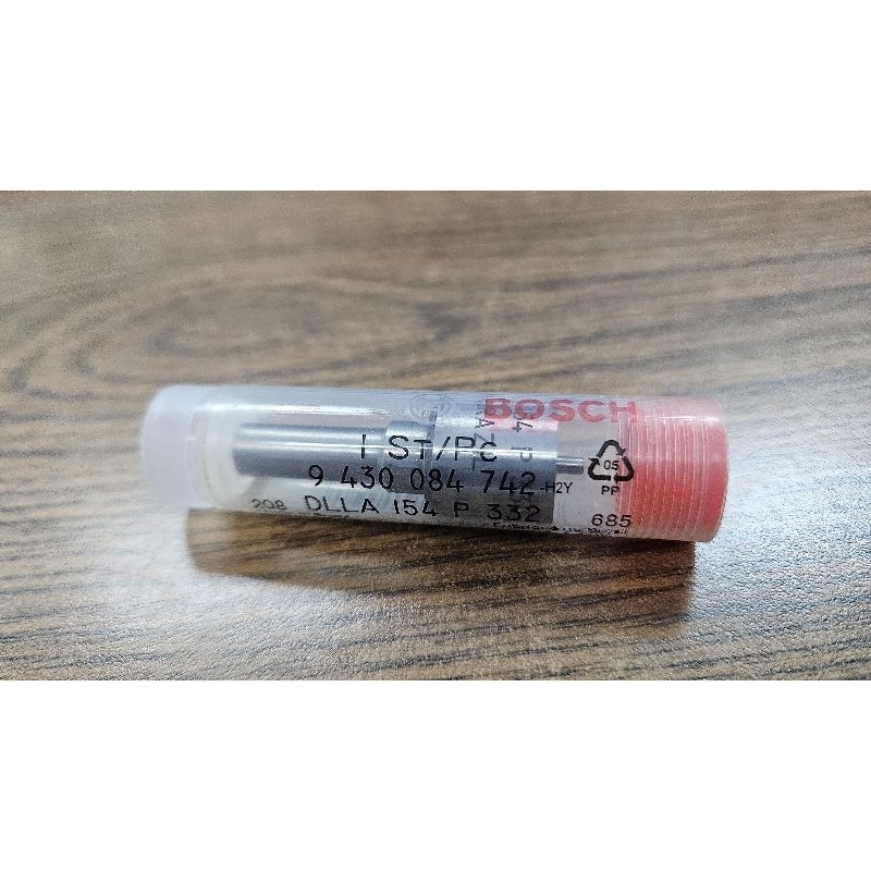 Original BOSCH injector nozzle DLLA154P332