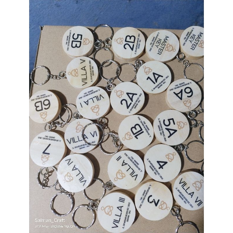 gantungan kunci kayu custom