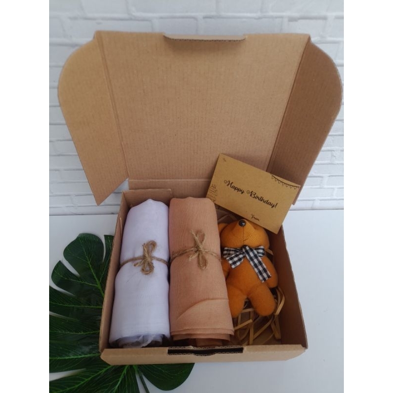 

Gift Box Hijab Dan Boneka - Hampers Murah - Hampers Hijab Bella Square - Kado Untuk Cewek - Paket Hijab - Paket Hampers - Hampers Aesthetic - Hadiah Untuk Cewek - Kado Ultah - Kado Graduation - Kado Anniversary - Kado Wedding - Kado Ulang Tahun - others