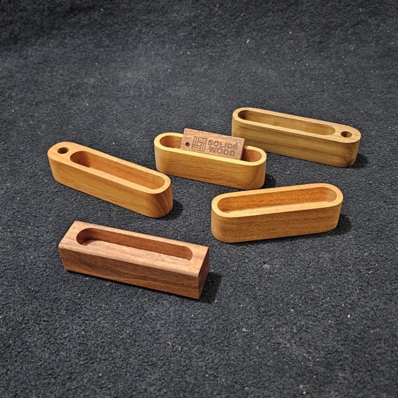 

Tempat stand dudukan kartu nama meja kayu / kotak name card holder box horizontal