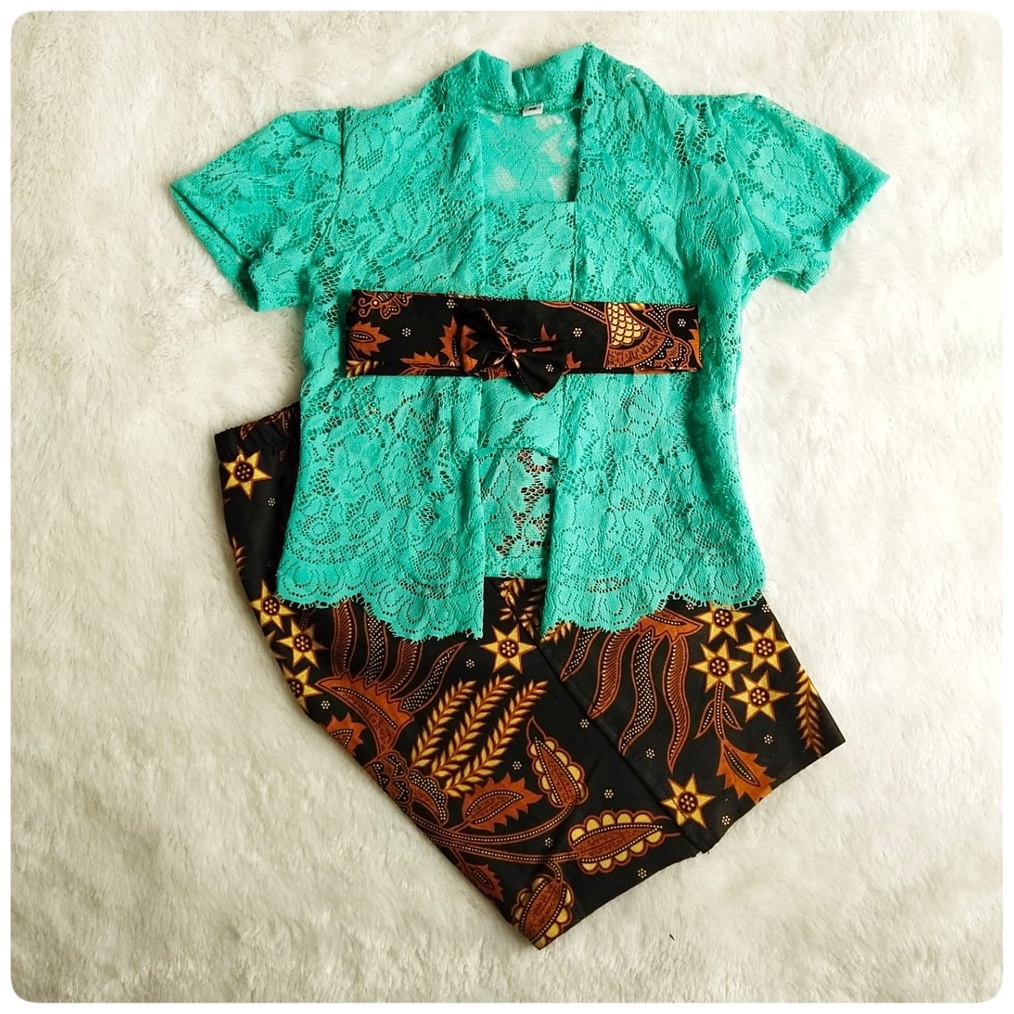 KODE B36B REAL PICT Kebaya Anak Tanggung Kebaya anak SD Bali