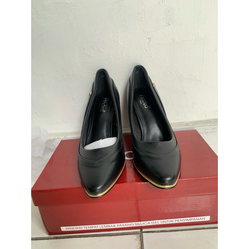 PRELOVED Fladeo Heels 7cm Warna Hitam | Ukuran 37