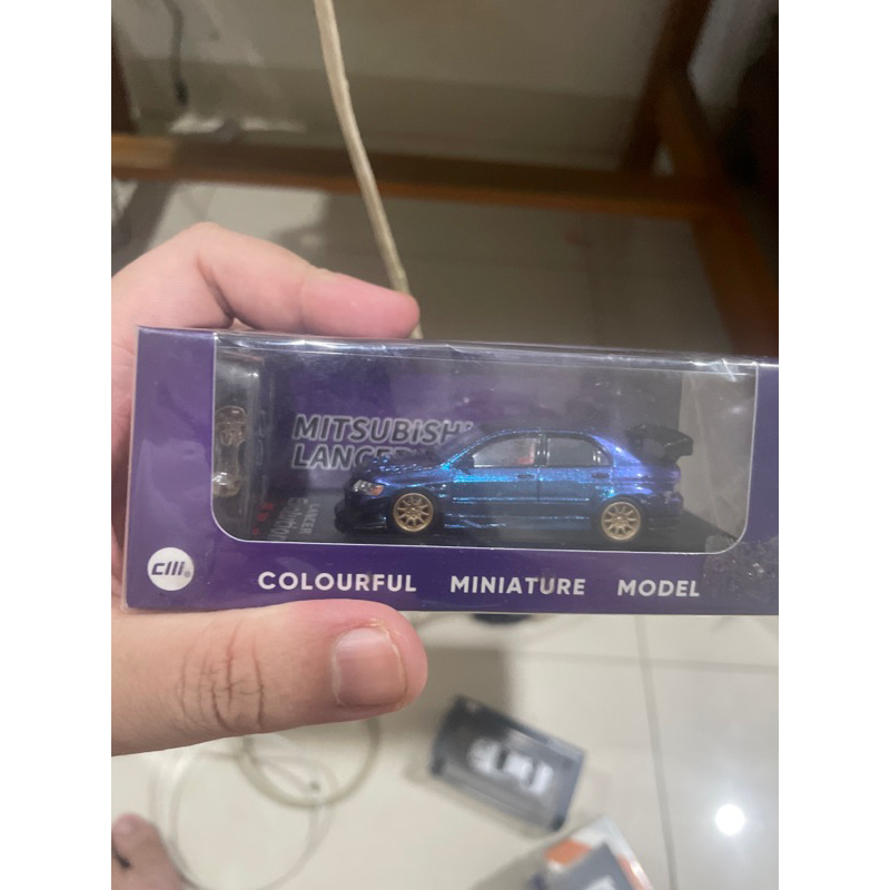 CM model mitshubisi lancer ix biru