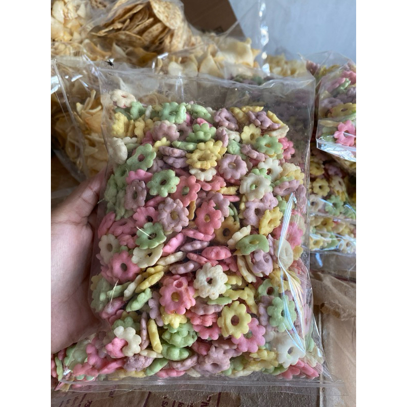 

Snack sakura warna kemas 250g